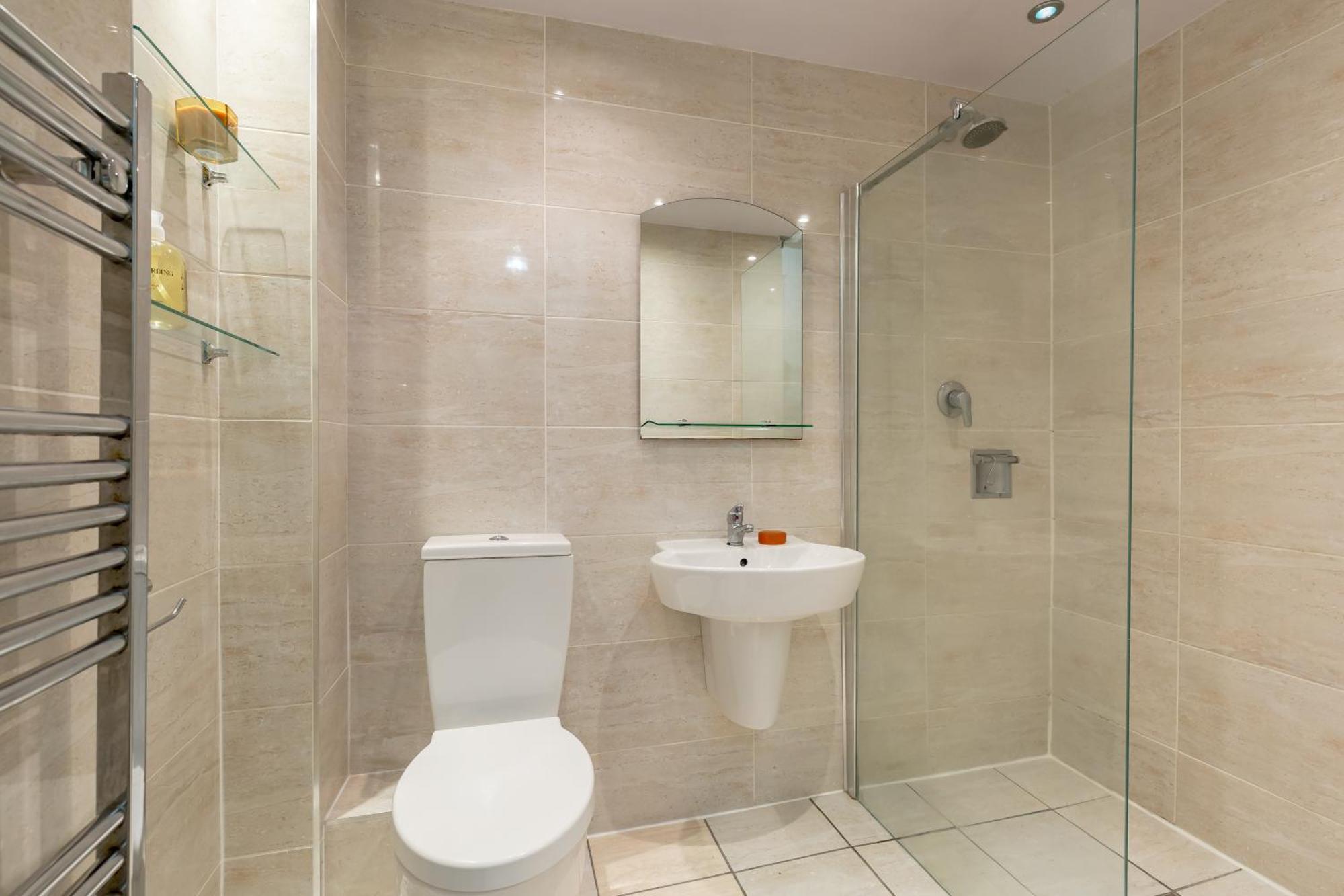 Light And Spacious 2 Bedroom Flat In Heart Of EDI Kültér fotó