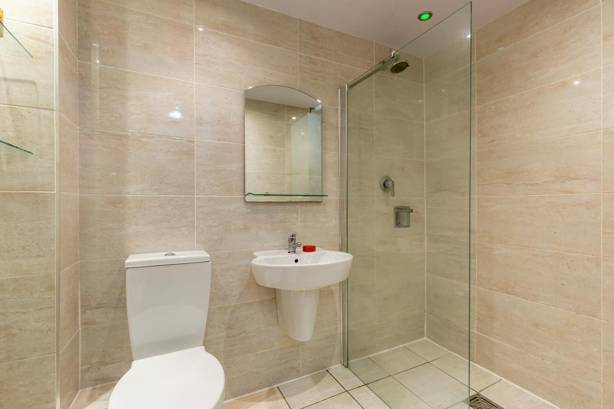 Light And Spacious 2 Bedroom Flat In Heart Of EDI Kültér fotó