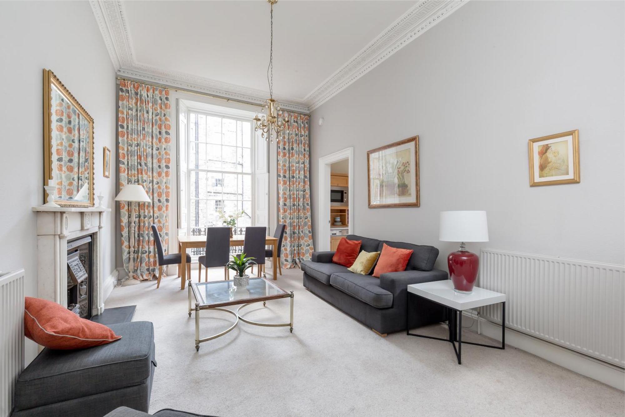 Light And Spacious 2 Bedroom Flat In Heart Of EDI Kültér fotó